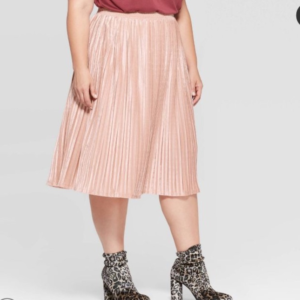 Women’s Plus pleated Midi skirt